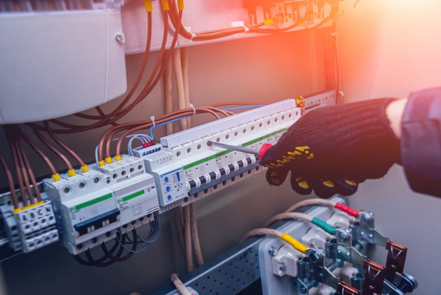 Servicios como electricistas en Ortigueira y Viveiro